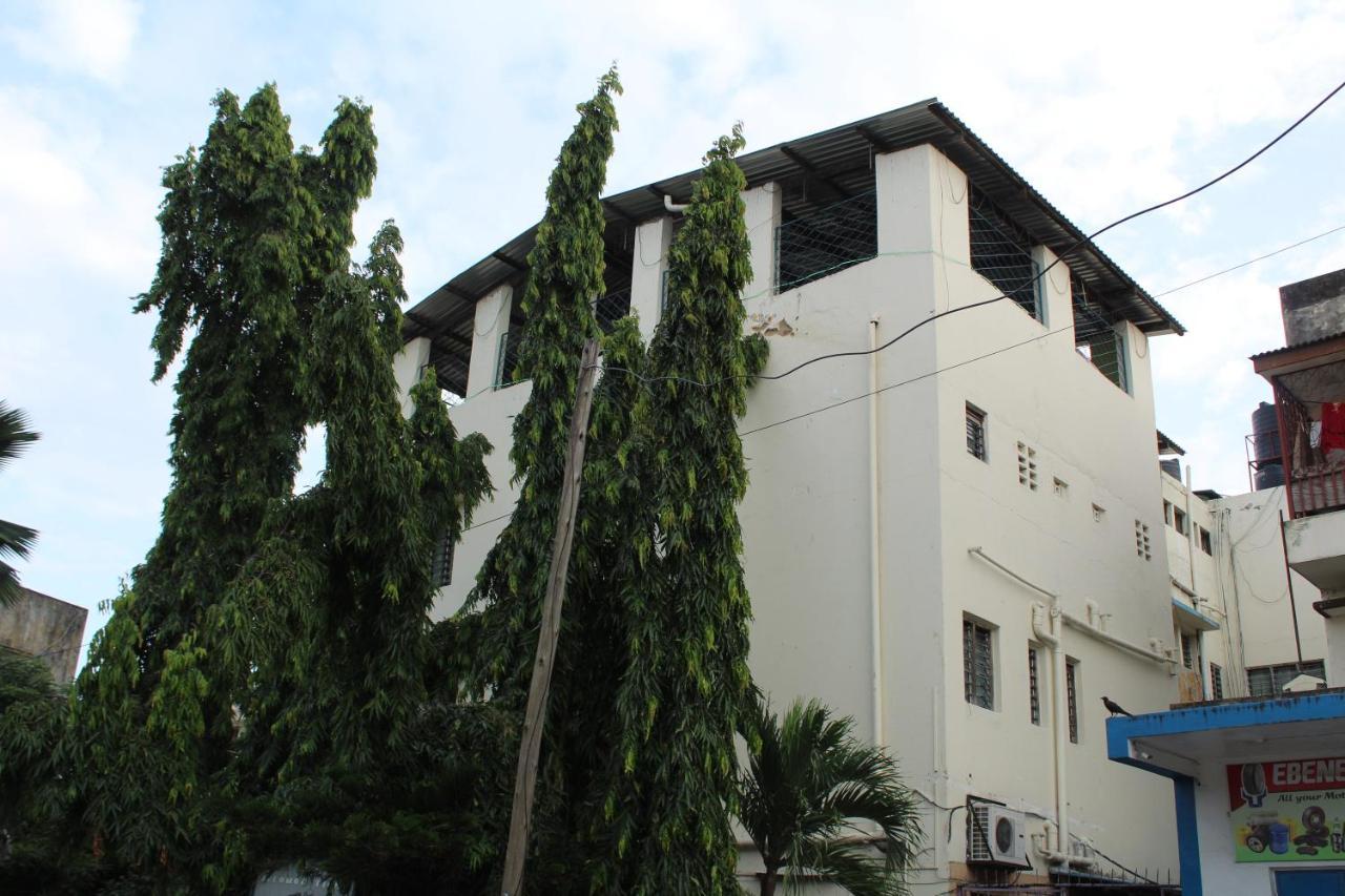 Rembo Hotel Mombasa Eksteriør billede